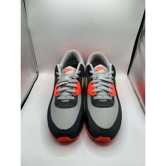 Nike Air Max 90 “Smoke Grey Hyper Crimson”size 14 men’s